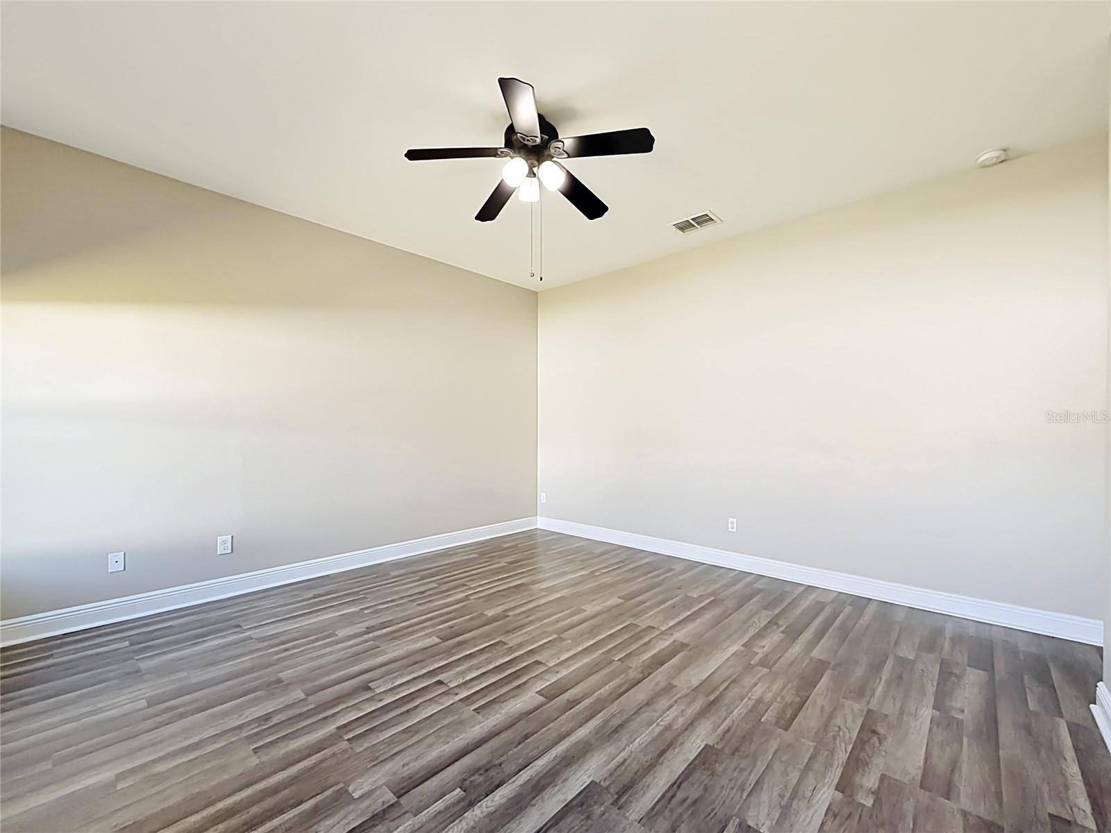 STERLING MEADOWS - Residential