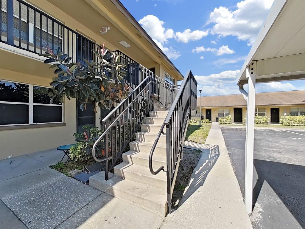 Photo of 2501 Harn Boulevard #H39, Clearwater, FL 33764 (MLS # TB8465635)