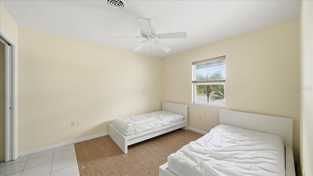 SOUTH VENICE - Residential