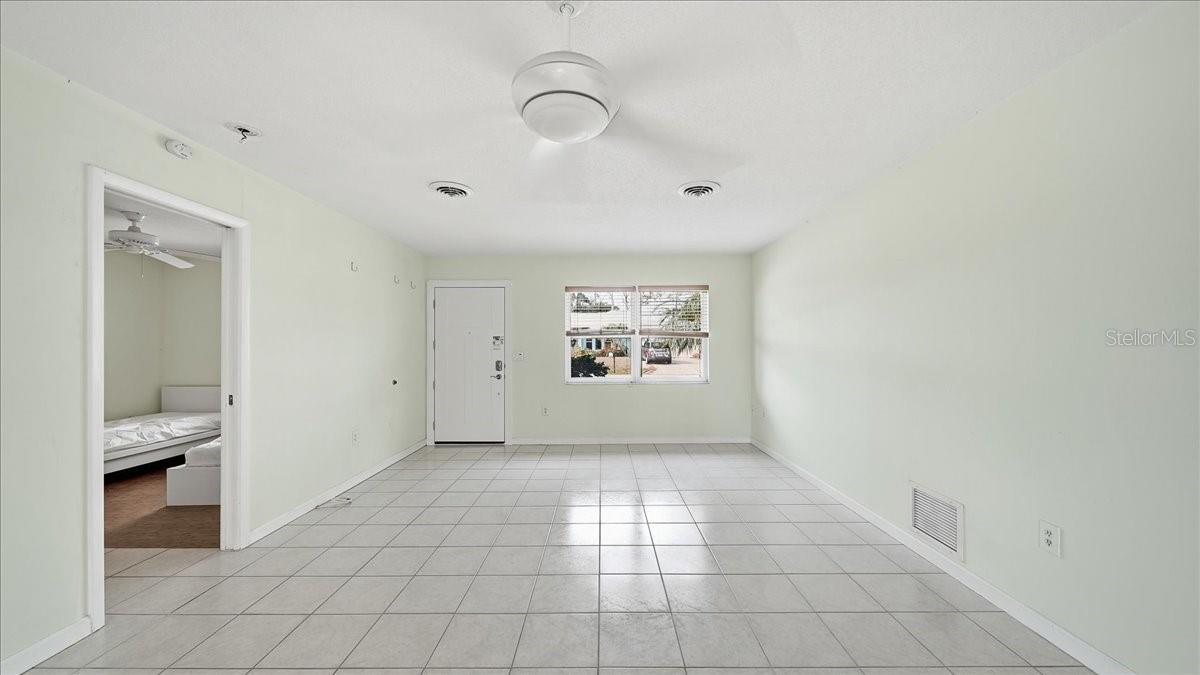 SOUTH VENICE - Residential