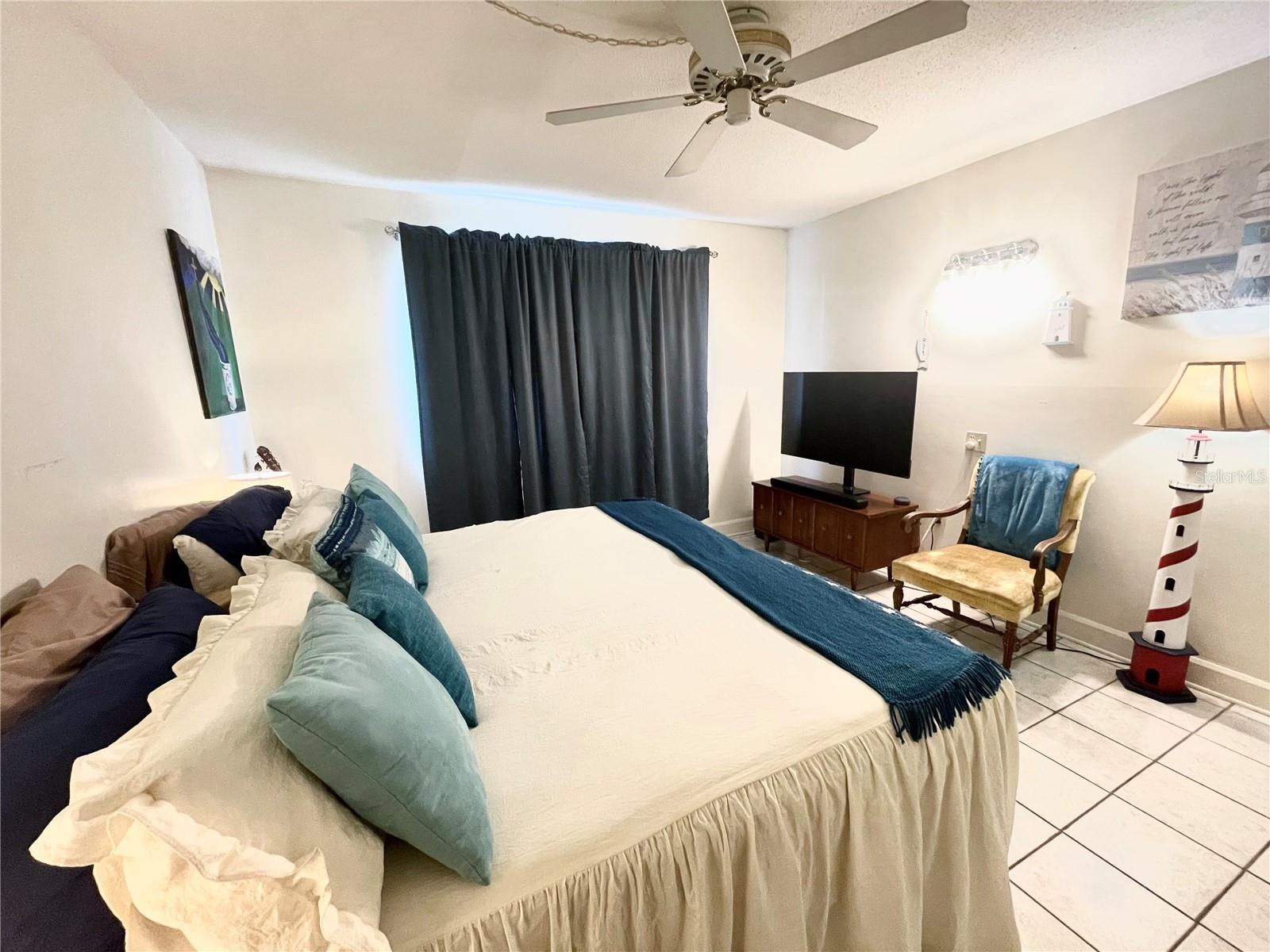 LAKELAND HARBOUR CONDOMINIUMS - Residential