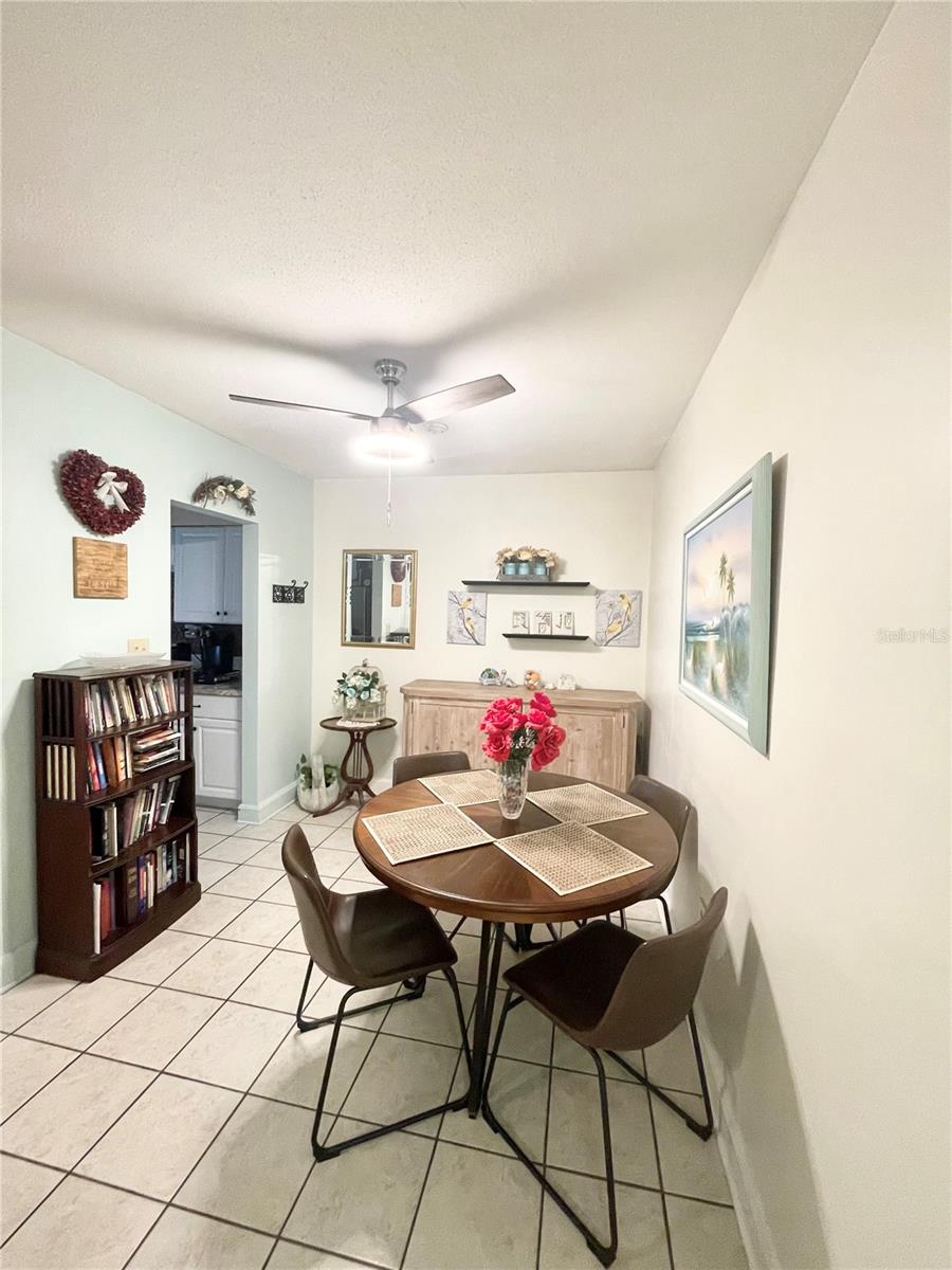 LAKELAND HARBOUR CONDOMINIUMS - Residential