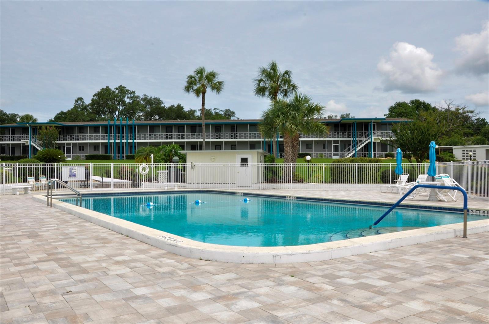LAKELAND HARBOUR CONDOMINIUMS - Residential