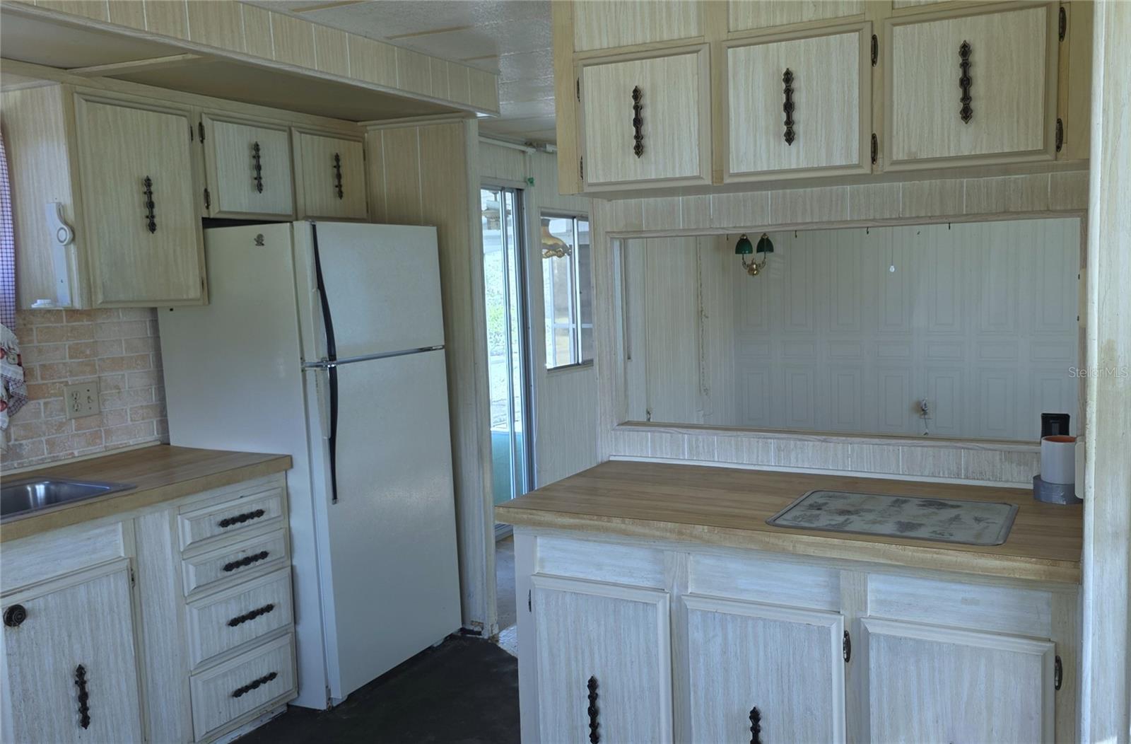 HOLIDAY MOB ESTATES 3RD ADD - Residential