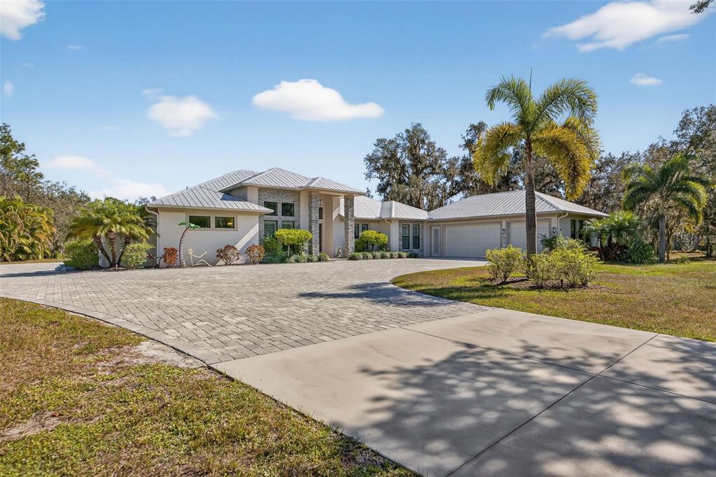 Photo of 8015 High Oaks Trail, Myakka City, FL 34251 (MLS # A4672303)