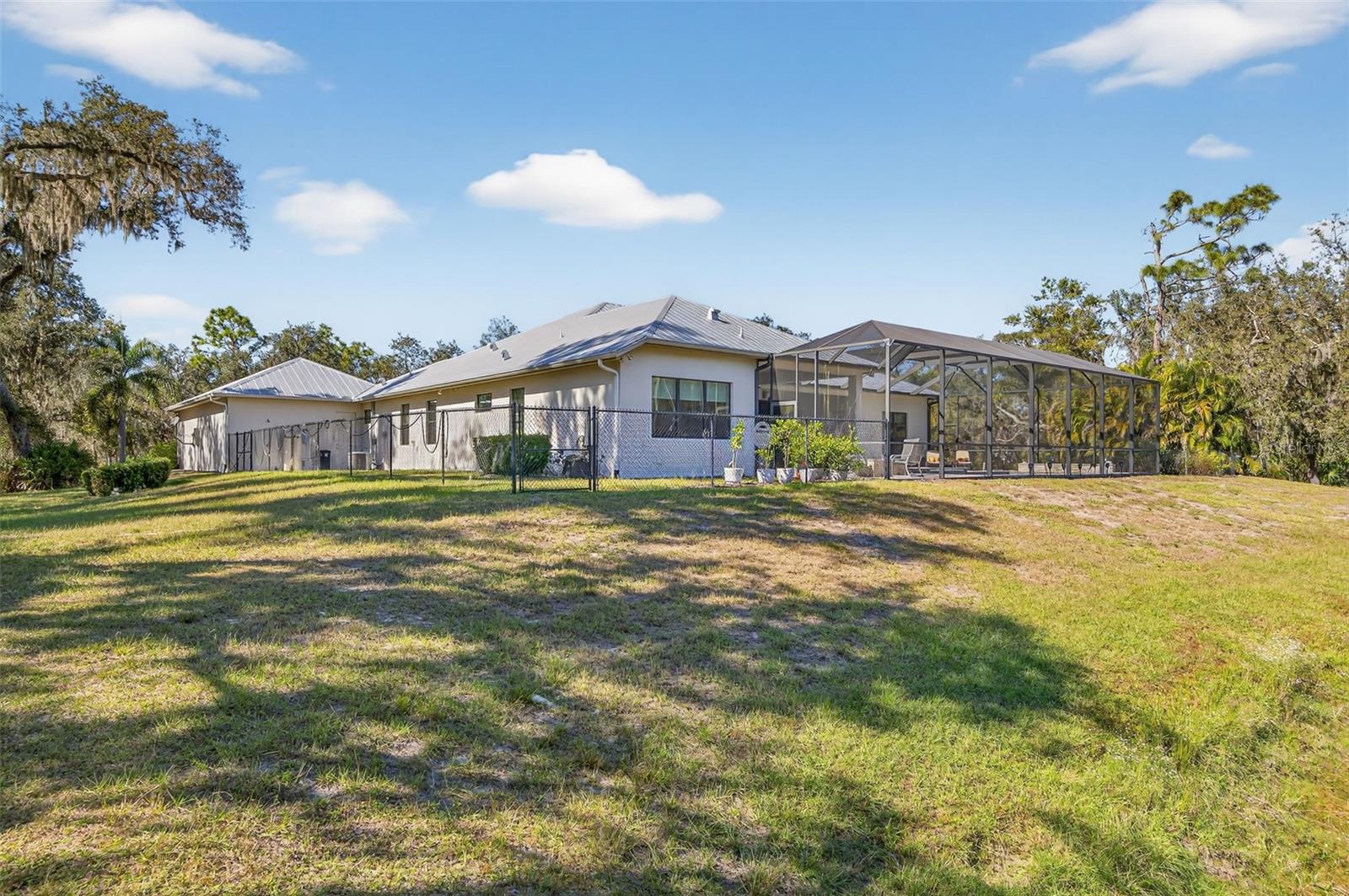 ACREAGE - Residential