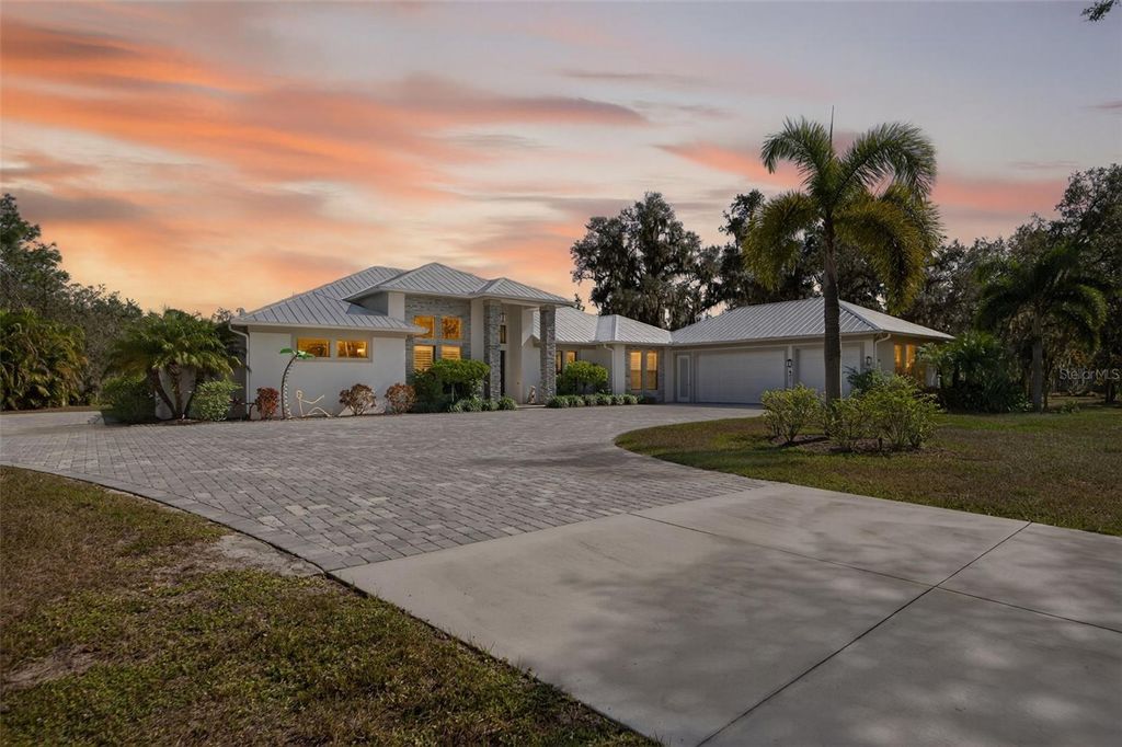 Photo of 8015 High Oaks Trail, Myakka City, FL 34251 (MLS # A4672303)