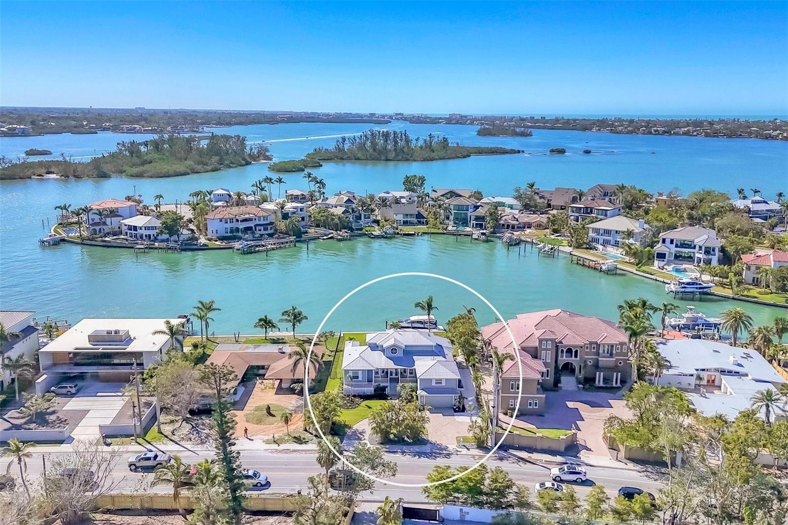 810 SIESTA DRIVE