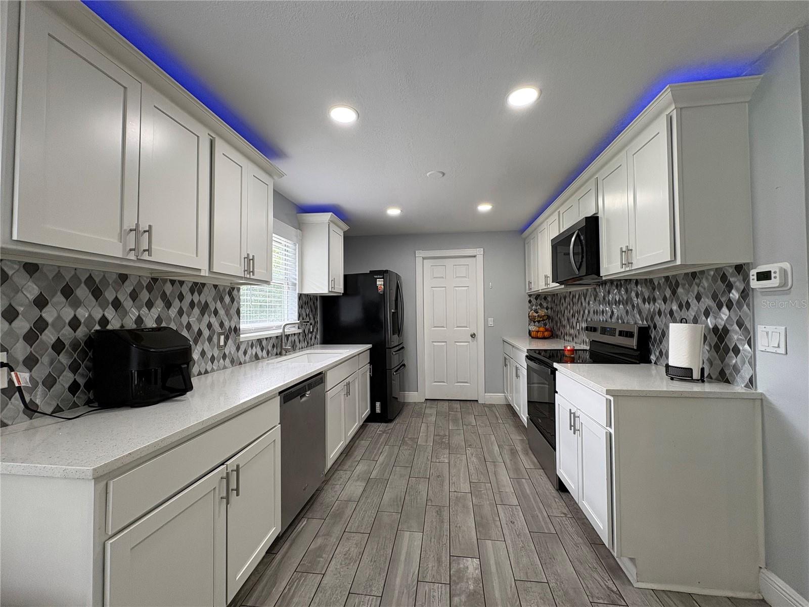 BUENA CASA - Residential