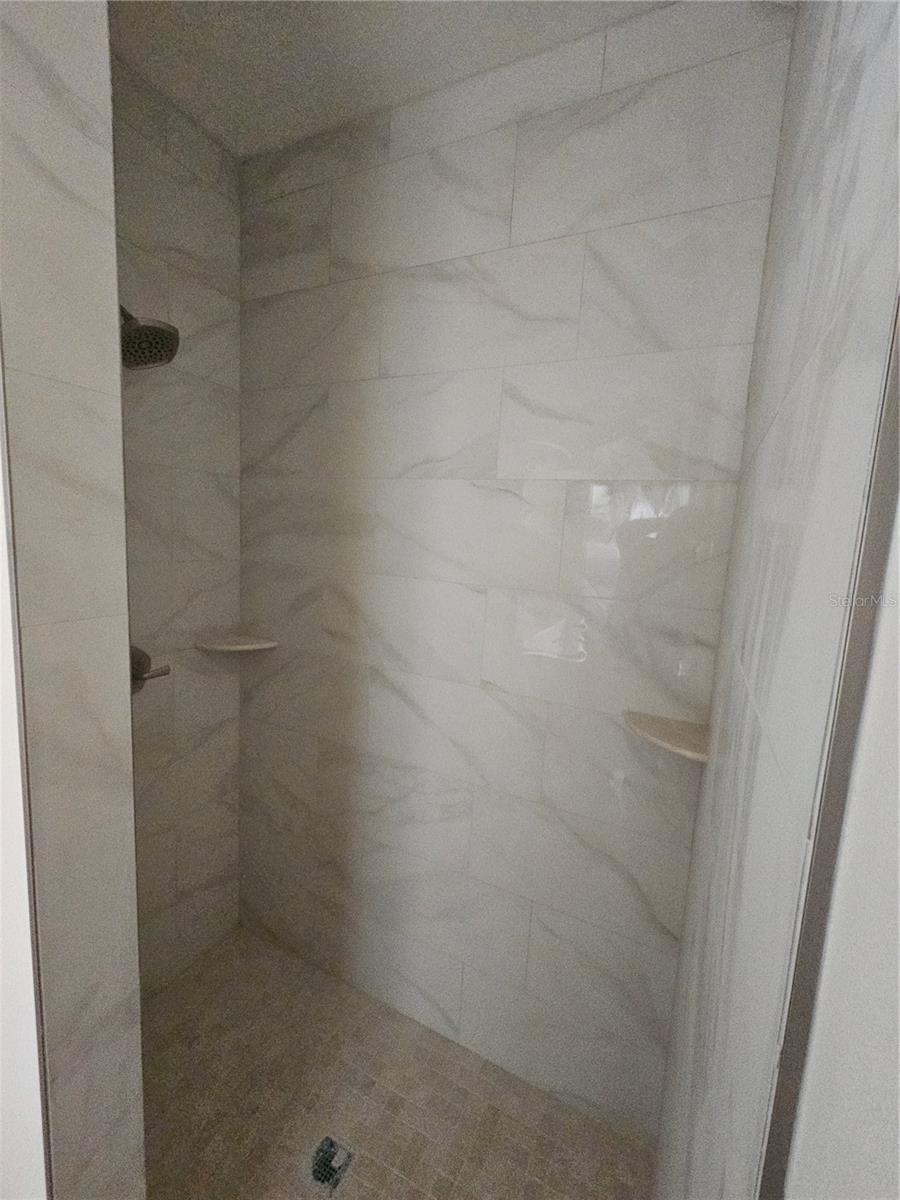 GREEN HIGHLAND PARK - Residential