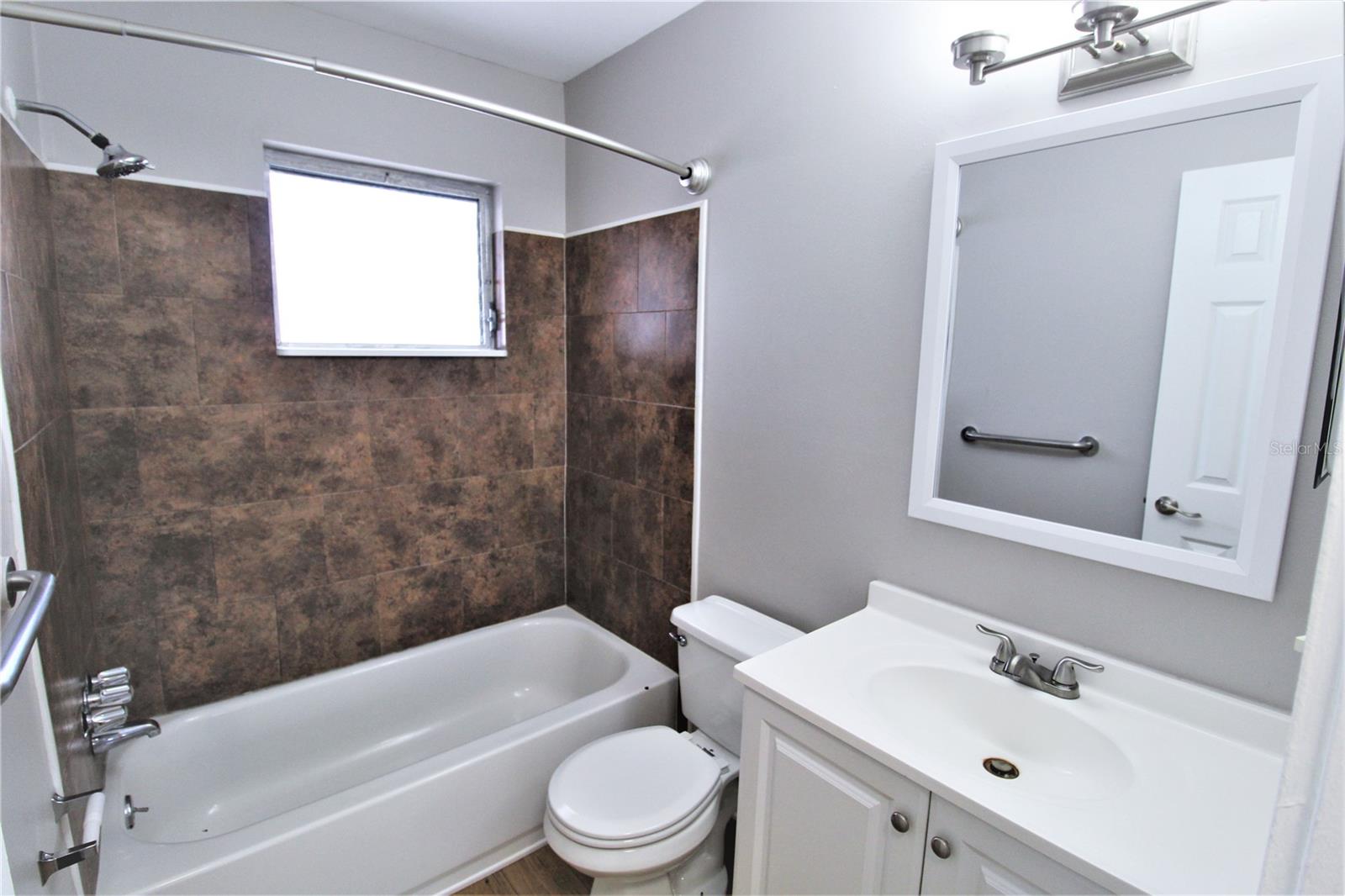 SOUTH GATE - Residential Lease