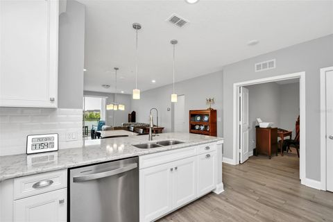 Condominium in ORLANDO FL 7565 LAUREATE BOULEVARD 4.jpg