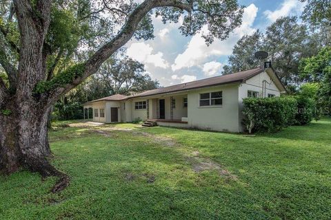 Photo of 10809 Bartolotti Loop, Seffner, FL 33584 (MLS # TB8460003)