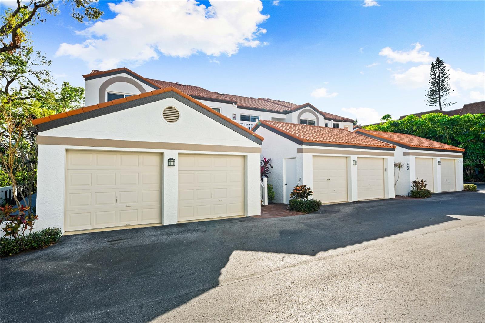 HUDSON LANDINGS - Residential