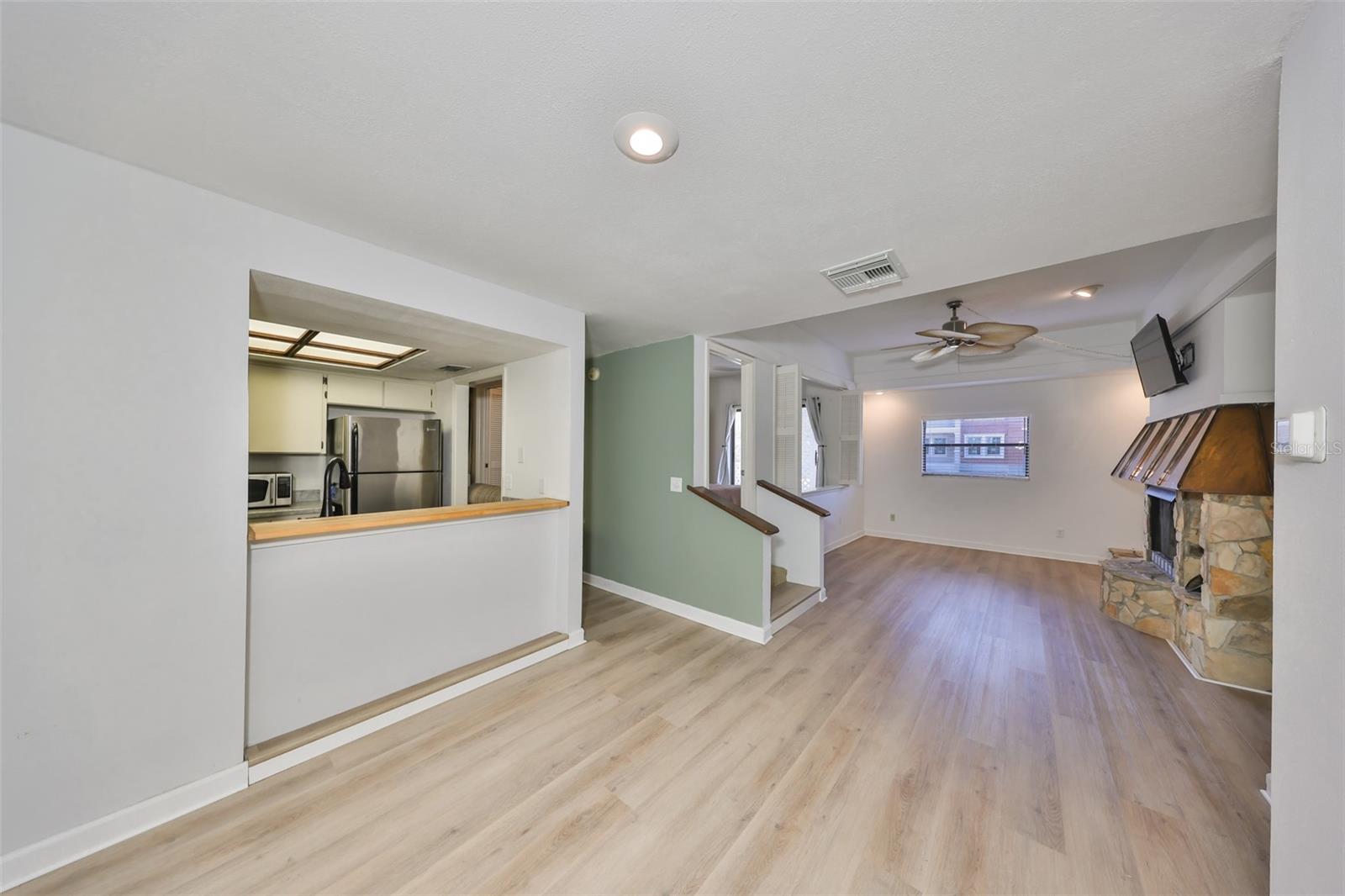 4405 W FAIR OAKS AVENUE 9