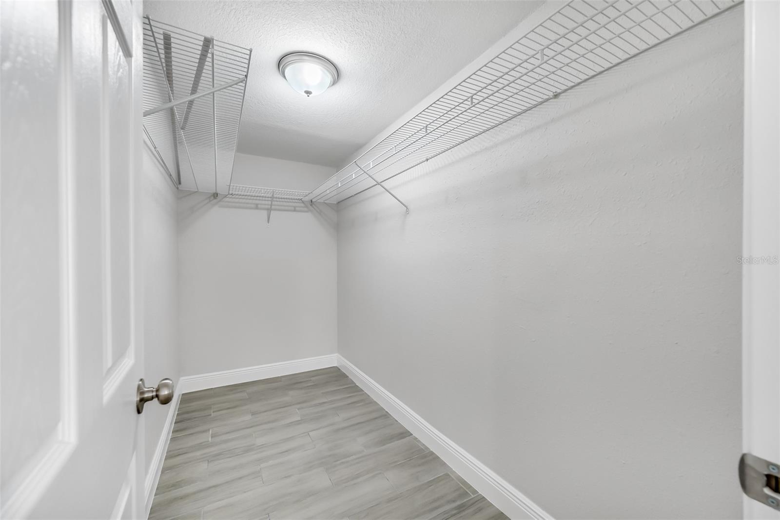 CAUSEWAY BLVD SUB 2 - Residential Lease