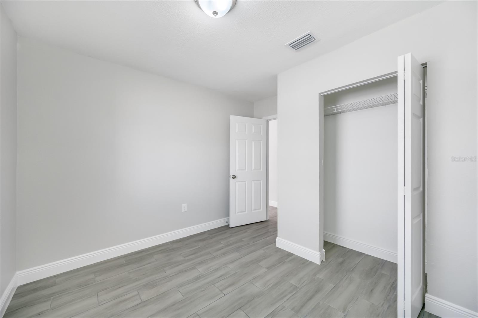 CAUSEWAY BLVD SUB 2 - Residential Lease