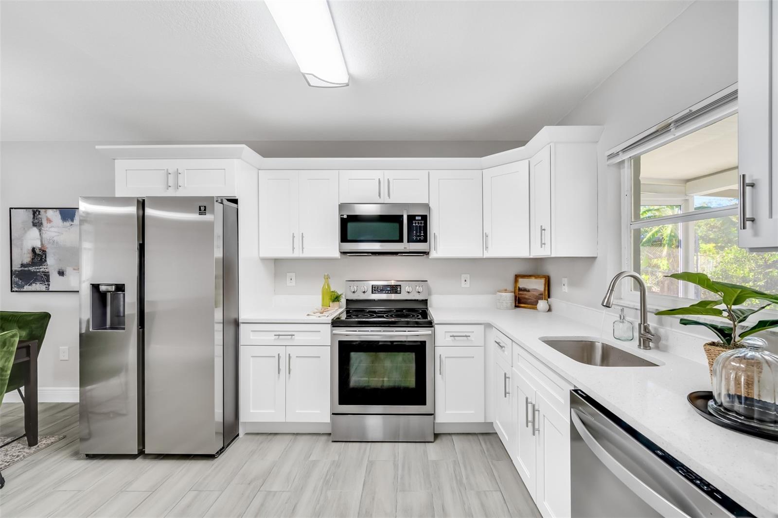 CAUSEWAY BLVD SUB 2 - Residential Lease