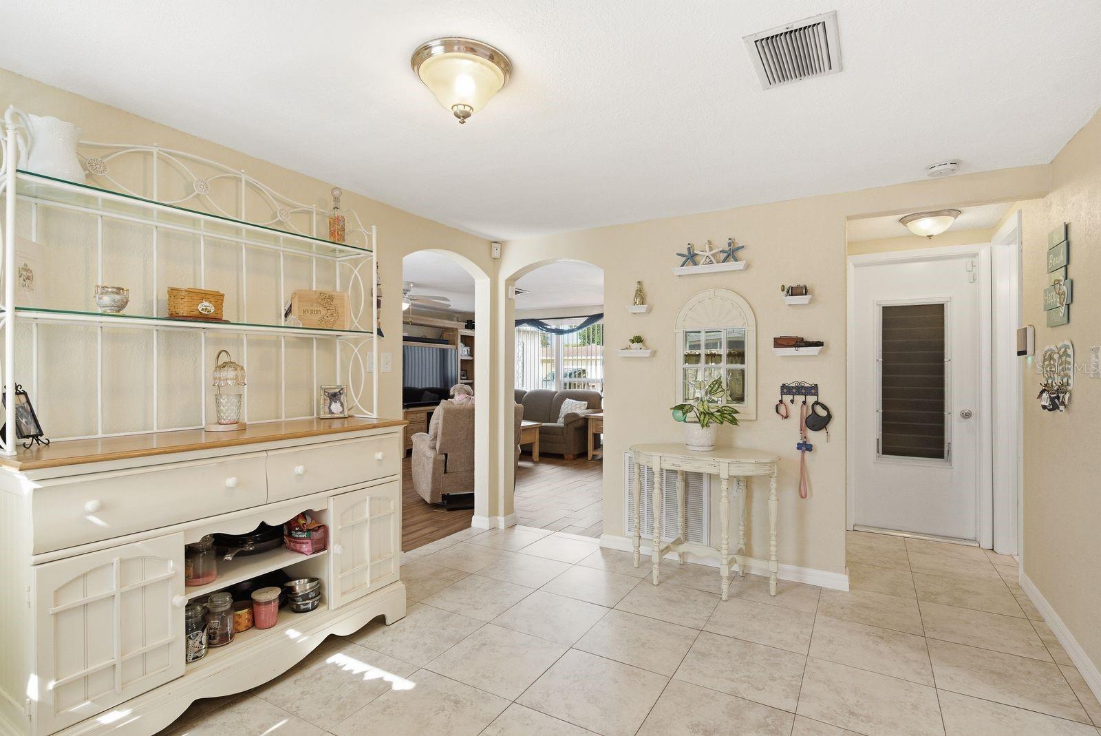 REGENCY PARK - Residential