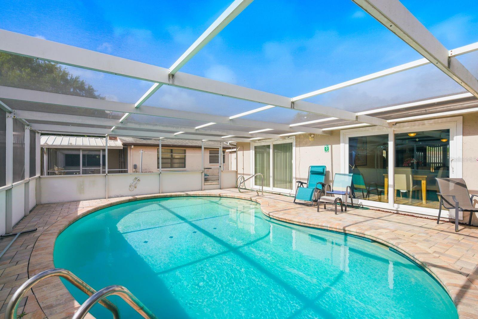 REGENCY PARK - Residential