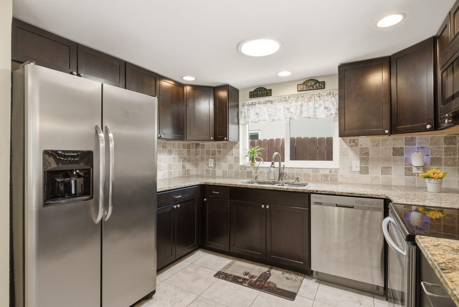 REGENCY PARK - Residential