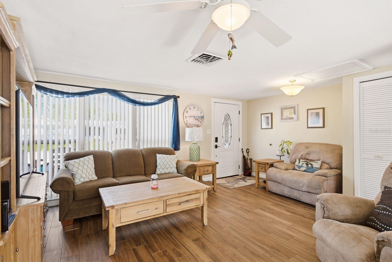REGENCY PARK - Residential