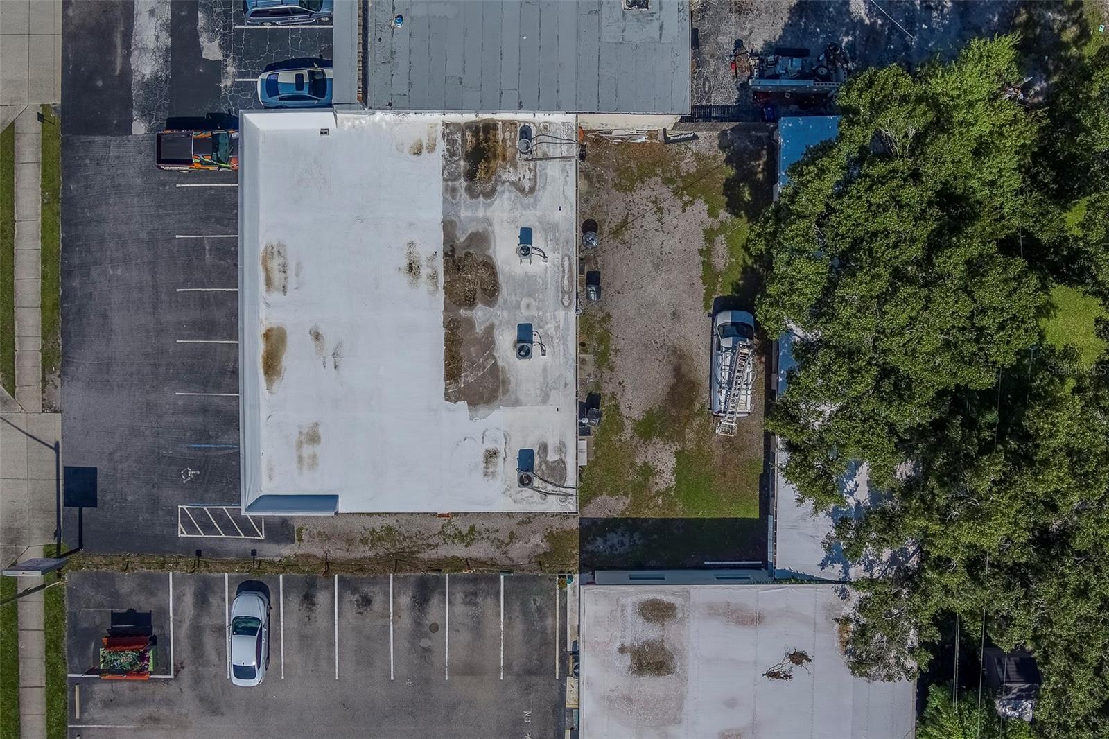 NEW MARYMONT - Commercial Sale