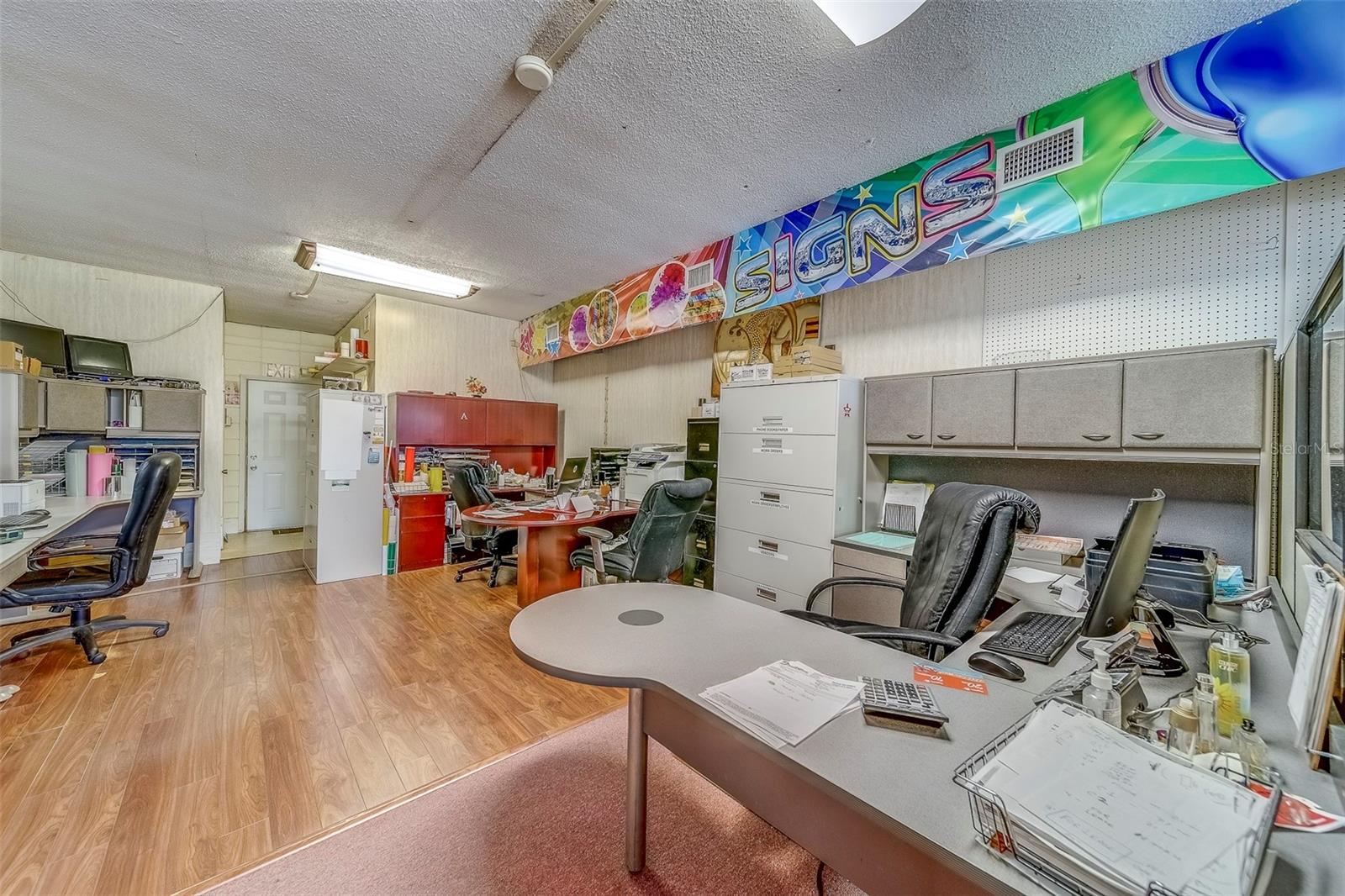 NEW MARYMONT - Commercial Sale