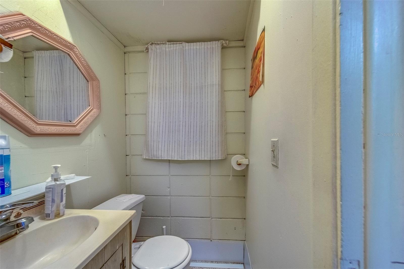 NEW MARYMONT - Commercial Sale