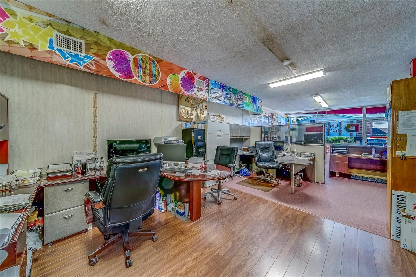 NEW MARYMONT - Commercial Sale