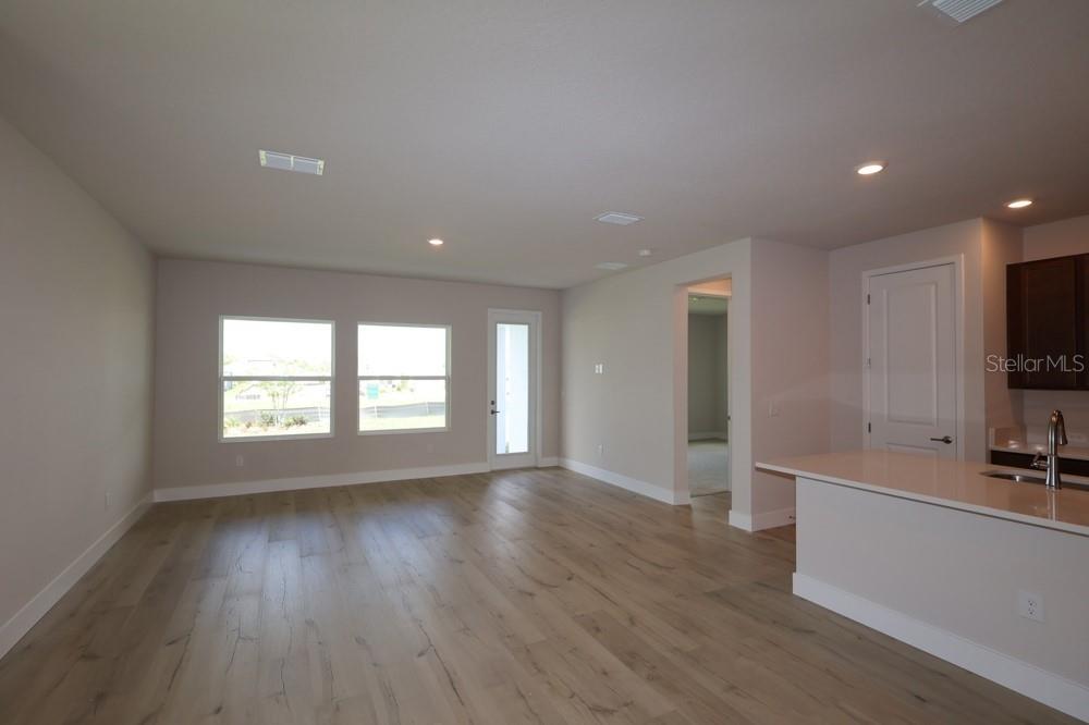 5152 CREEK SAND DRIVE