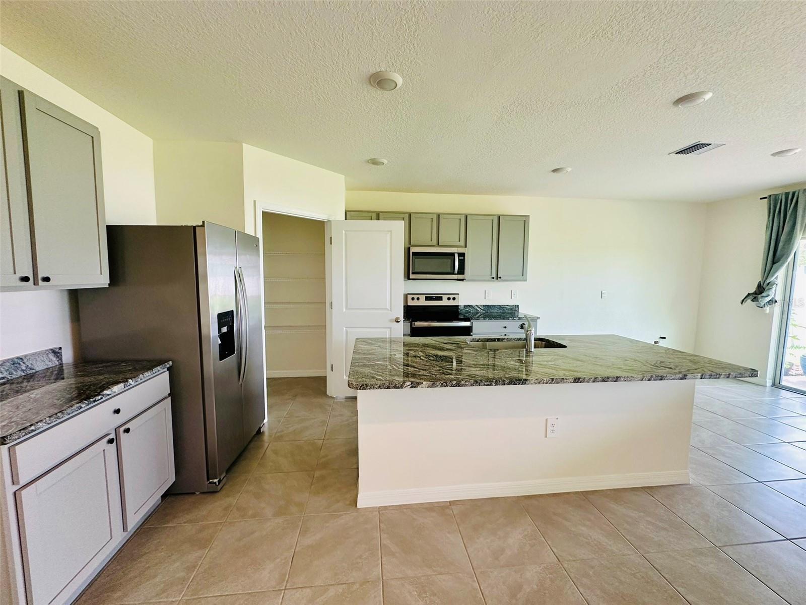 12604 PROMENADE ESTATES BOULEVARD