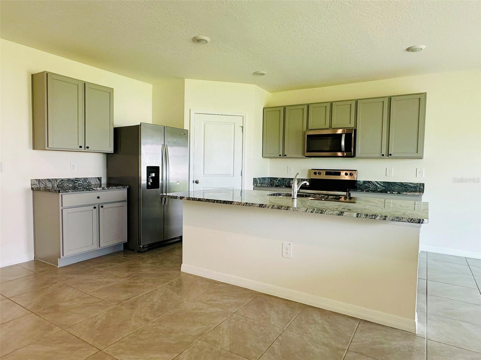 12604 PROMENADE ESTATES BOULEVARD