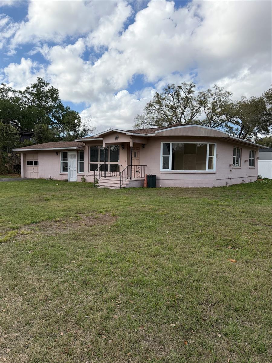 GOLFWOOD HEIGHTS - Residential