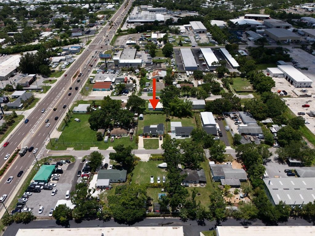 Photo of 2306 Cheryl Road, Largo, FL 33771 (MLS # TB8405570)