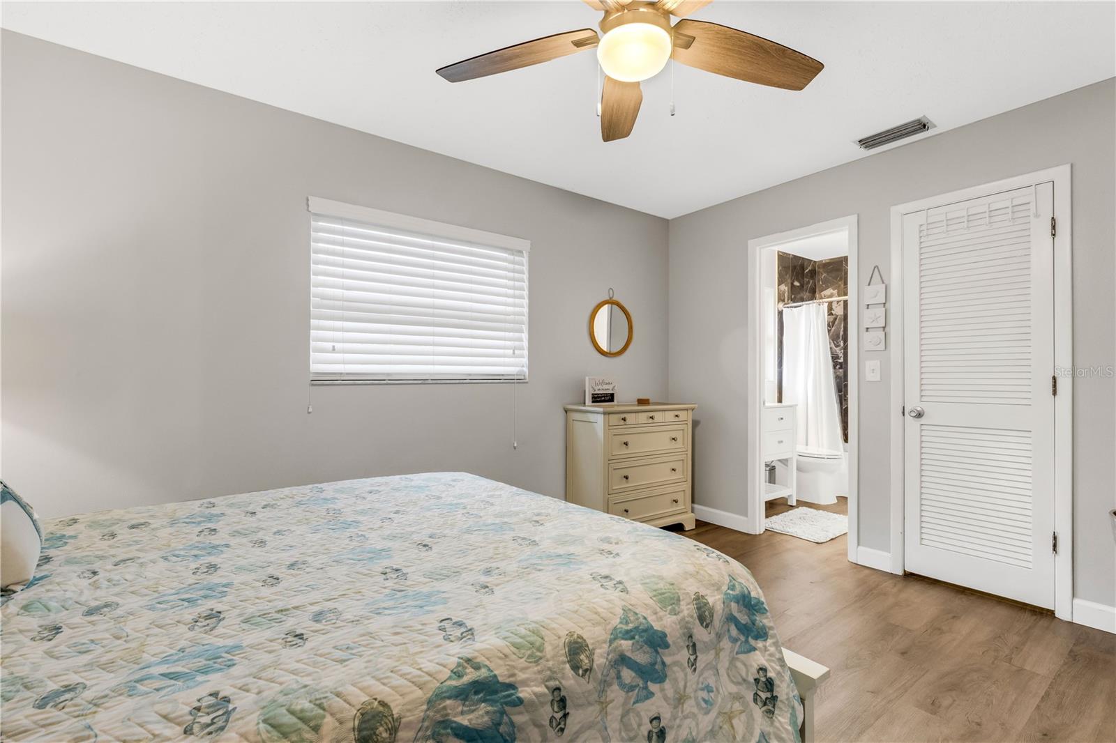 SOUTH VENICE - Residential