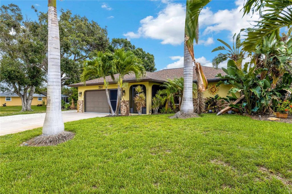 Photo of 251 Plantation Road, Venice, FL 34293 (MLS # A4689374)