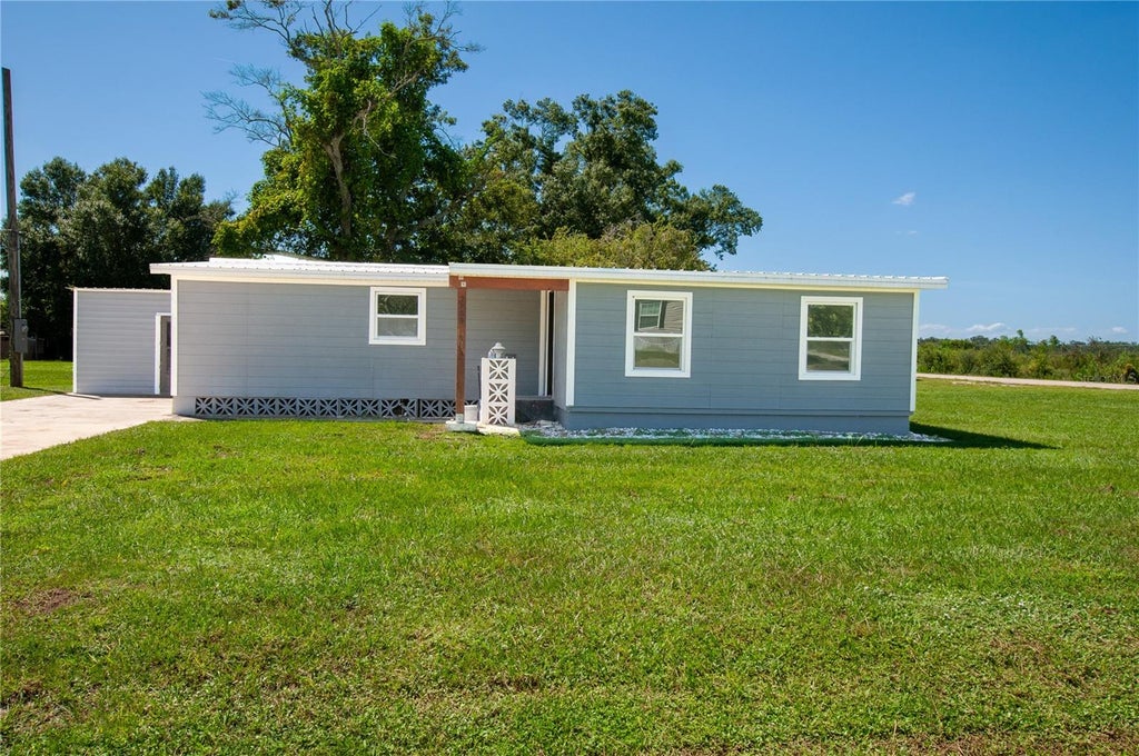 Photo of 2269 SE Mooney Dr, Arcadia, FL 34266 (MLS # C7531056)