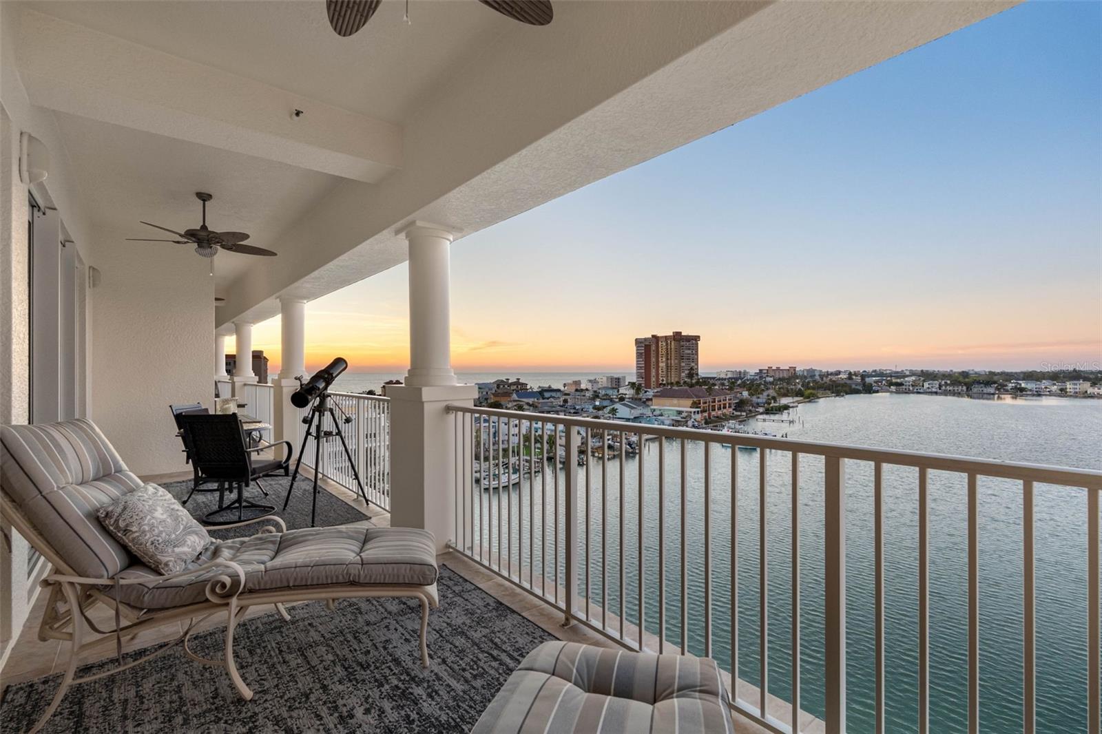 LAS FLORES CONDO - Residential