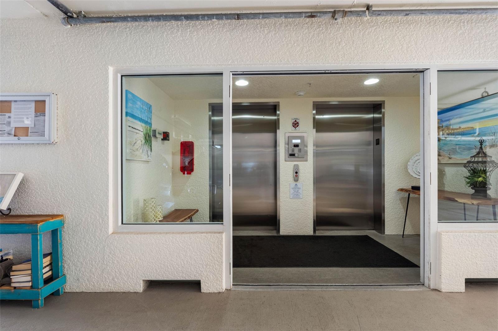 LAS FLORES CONDO - Residential