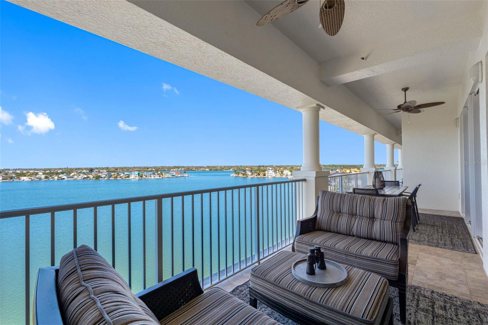 LAS FLORES CONDO - Residential