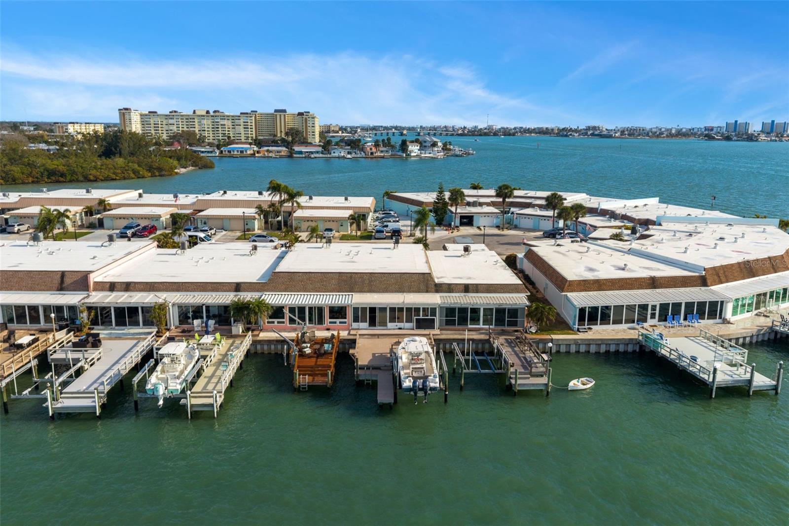 BOCA CIEGA POINT EAST - Residential