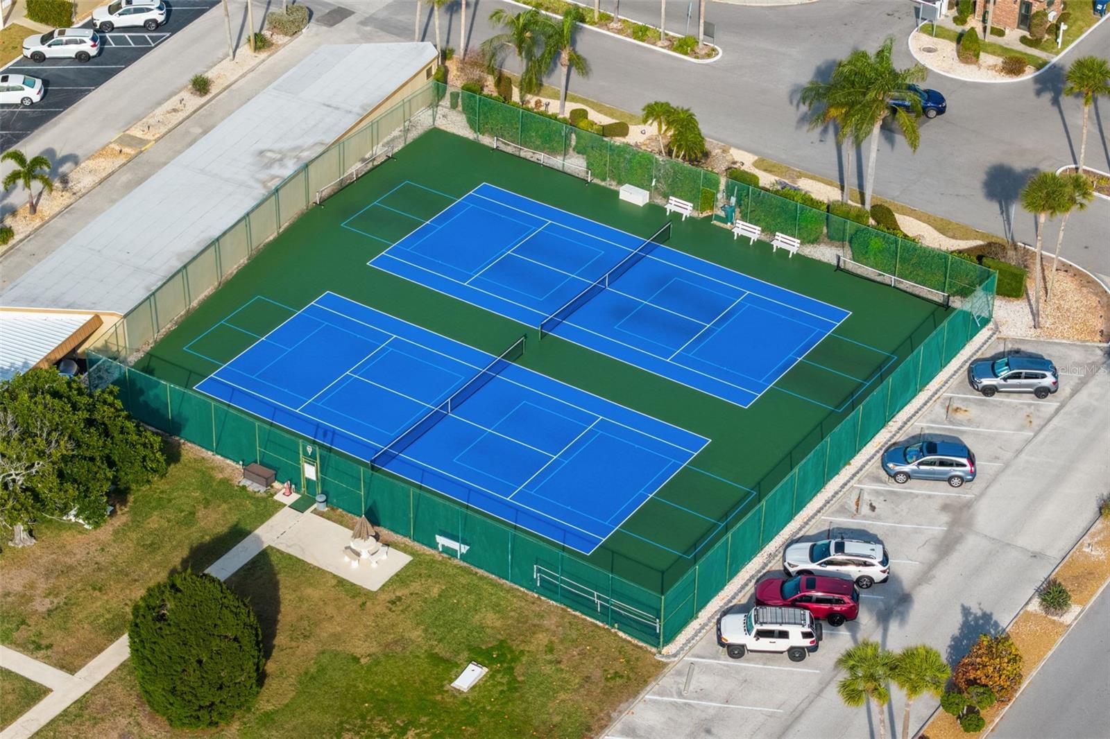 BOCA CIEGA POINT EAST - Residential