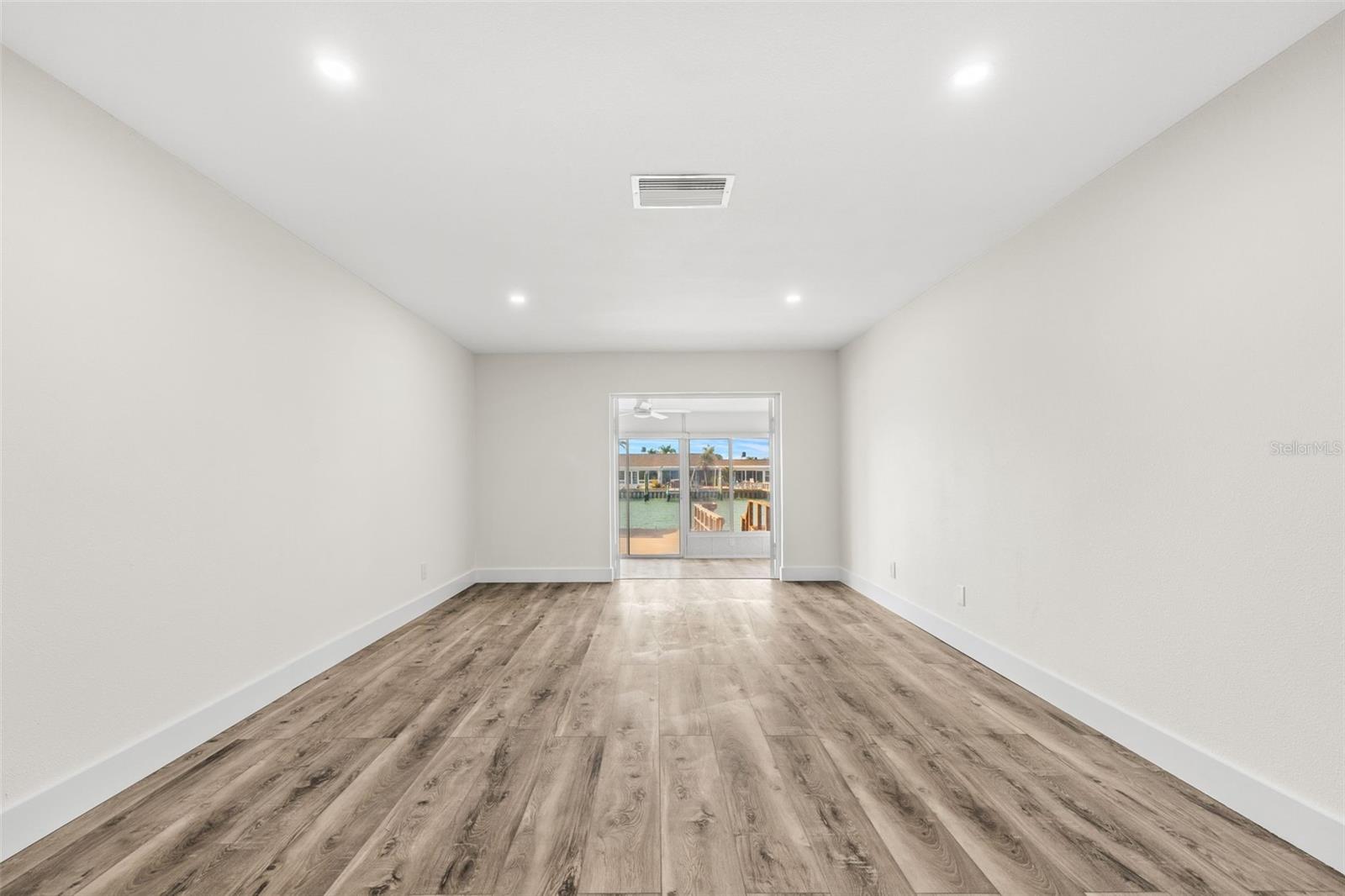 BOCA CIEGA POINT EAST - Residential