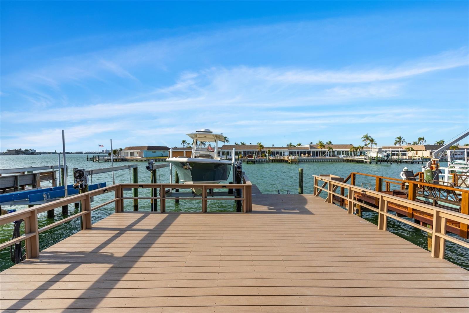 BOCA CIEGA POINT EAST - Residential