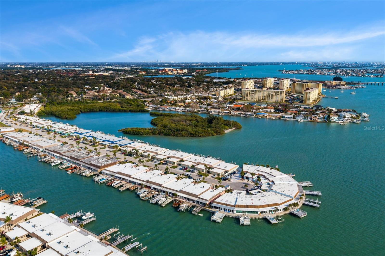 BOCA CIEGA POINT EAST - Residential