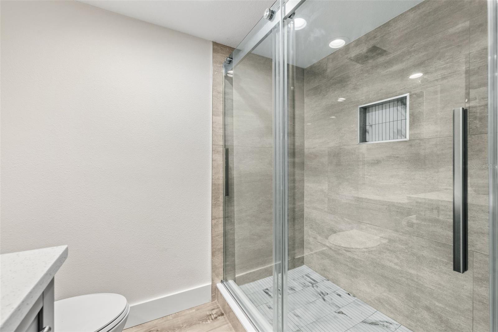 BOCA CIEGA POINT EAST - Residential