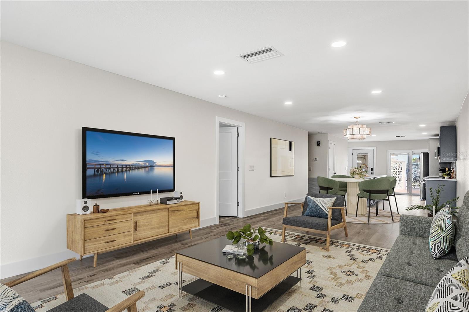 BOCA CIEGA POINT EAST - Residential