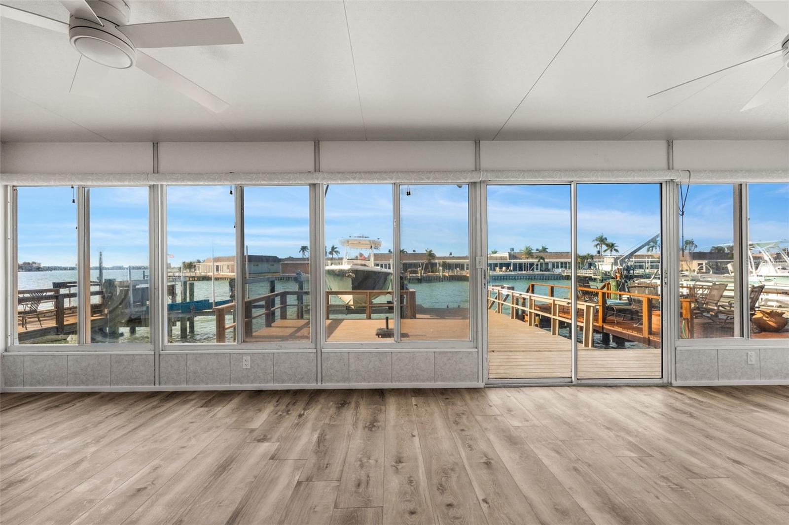 BOCA CIEGA POINT EAST - Residential