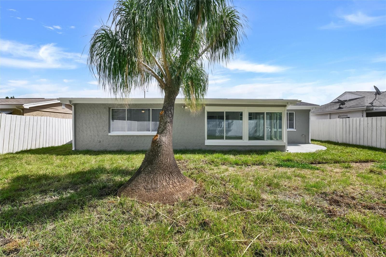 BEACON SQUARE - Residential